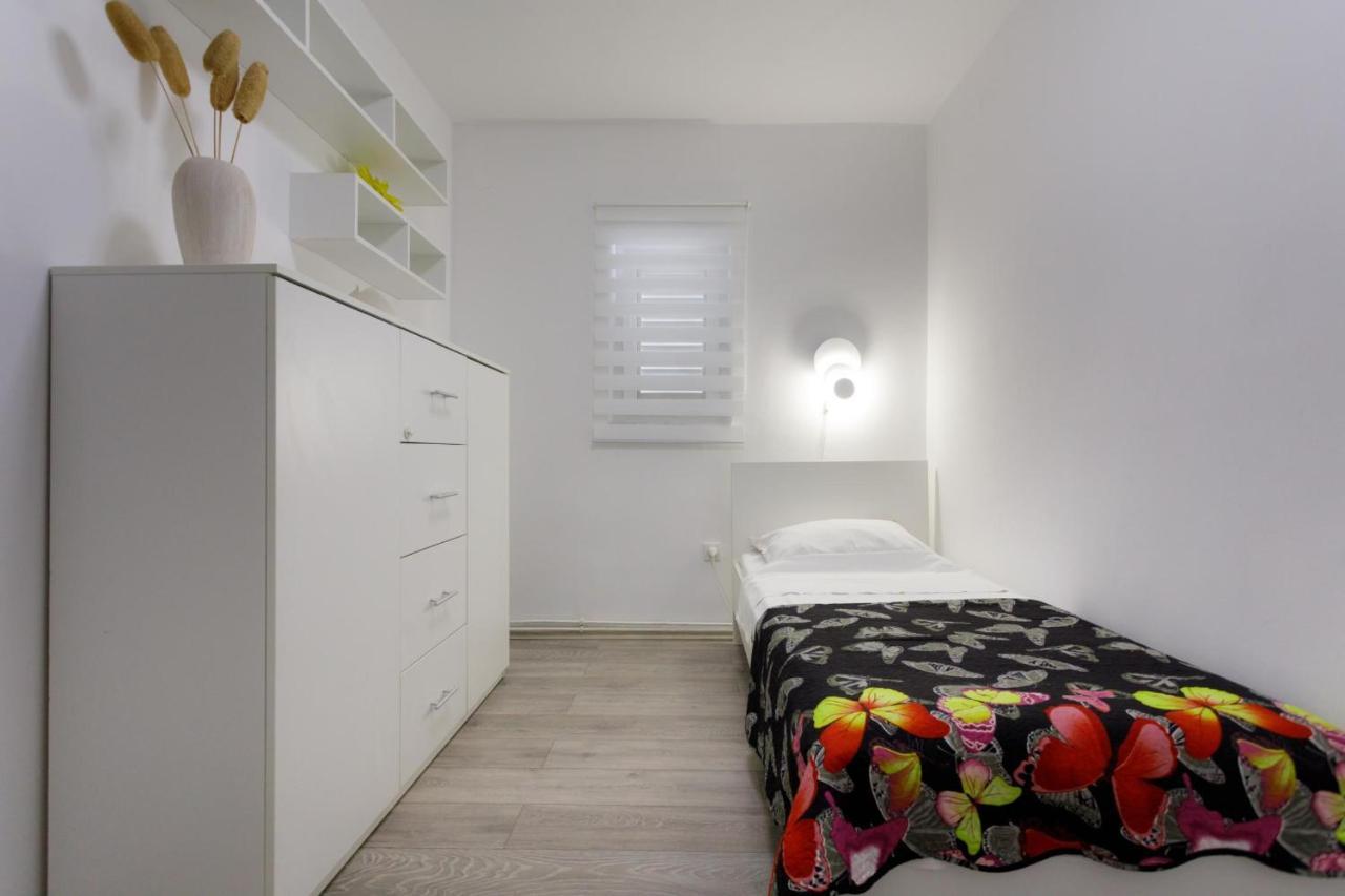 Apartman Laura Krk Town Dış mekan fotoğraf